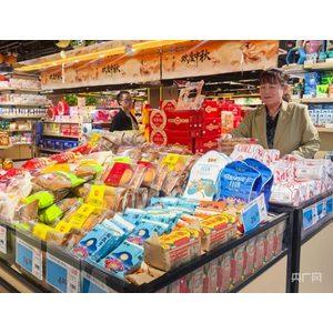 伊金霍洛旗：双节货源储备充足 节日市场消费红火